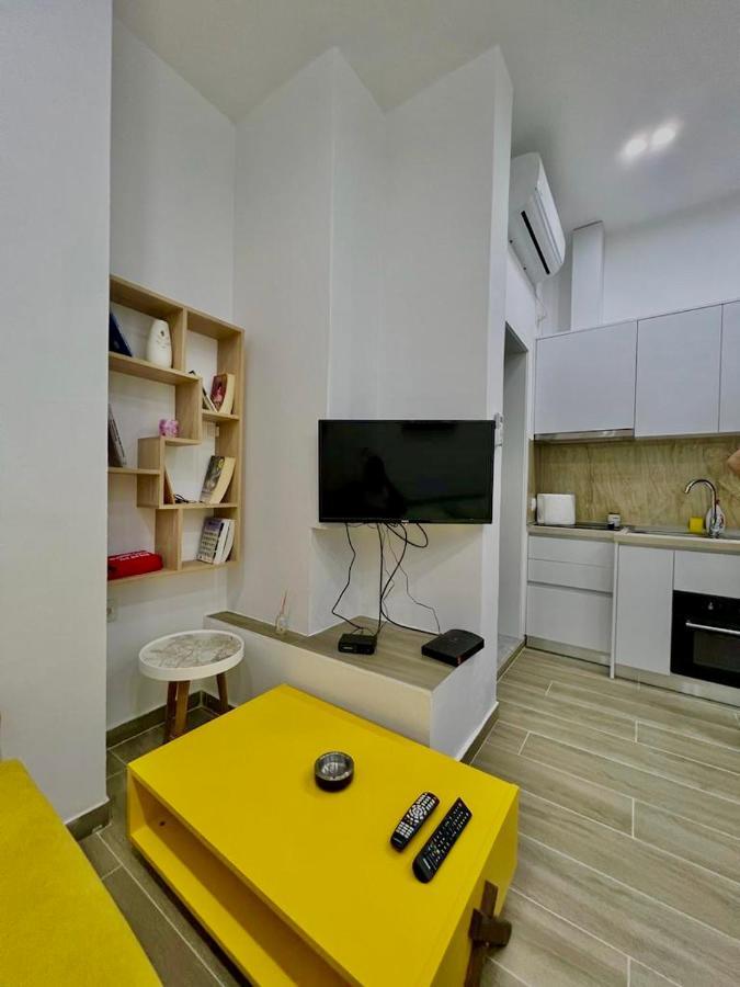 Апартаменты Gersi'S Daily Apartament Тирана Экстерьер фото